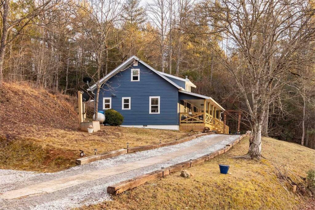 Riverside Relaxer W/Hot Tub+Fire Pit +Wifi & View Franklin Eksteriør billede
